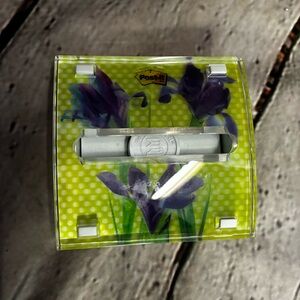 Post-it Note Dispenser 3-D Refillable Pop-Up Lucite Weight 4”x4” Violet Flowers